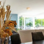 1 Relax Homedesign Wohntraum In Mit Elbblick Bei Hh דירה